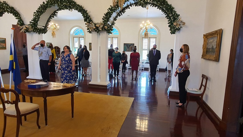 72 persons receive Dutch nationality