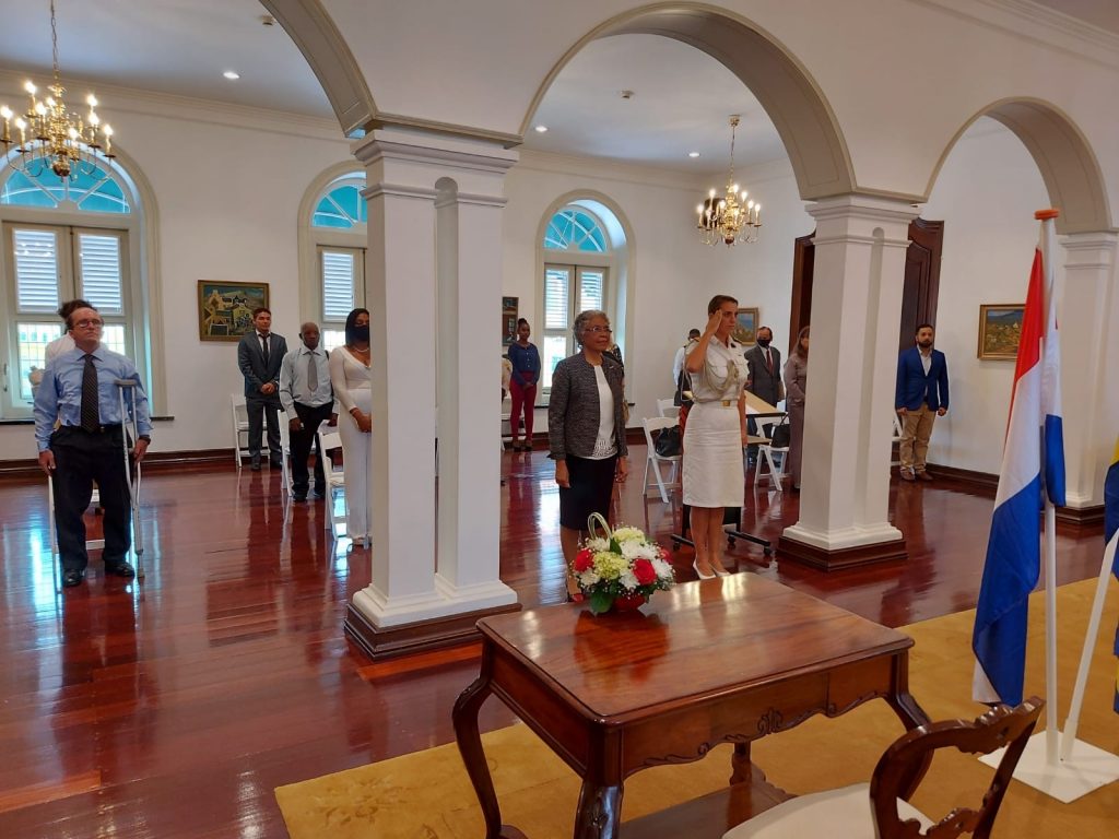 37 persons receive Dutch Nationality