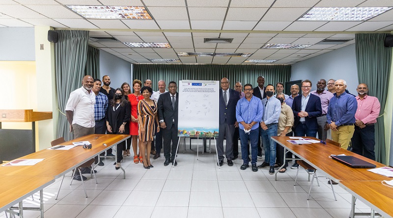 Business, organizations and government sign 'Pact for Punda'