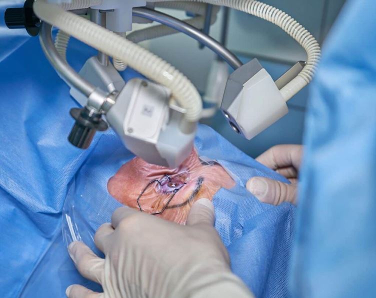 Curaçao International Clinic Ready to Improve Eye Care Services