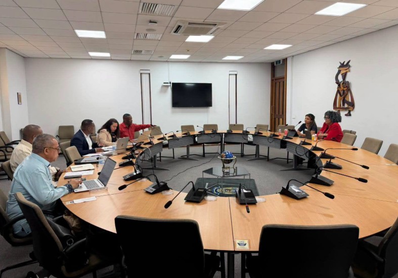 Curaçao Parliament’s Justice Committee Discusses Undocumented Migrants With Amnesty International