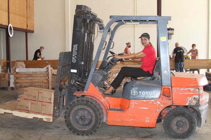 CIBC FirstCaribbean enters 2022 with donation to Food Bank Curaçao as token of appreciation for their continuous support to thos