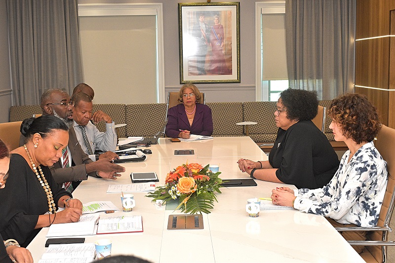 A change of tone in Amnesty’s report about treatment undocumented Venezuelans in Curaçao