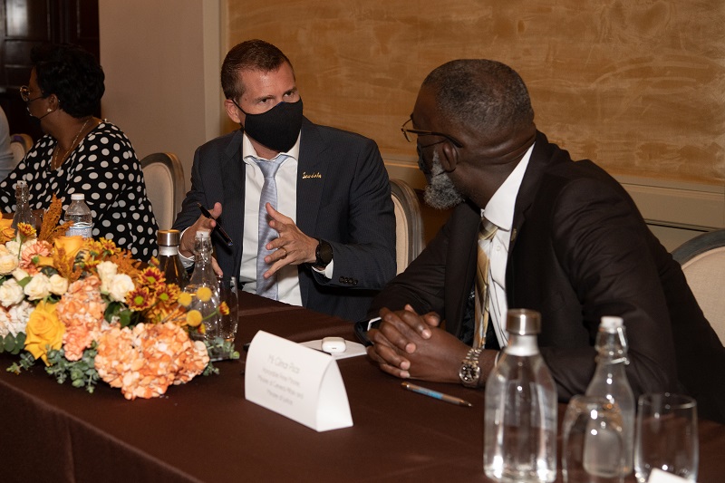 Sandals team meets with Curaçao Government