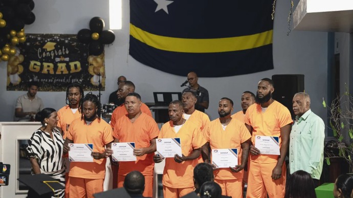 Inmates at Curaçao Detention Center Receive Certificates and Diplomas for Completed Training Programs