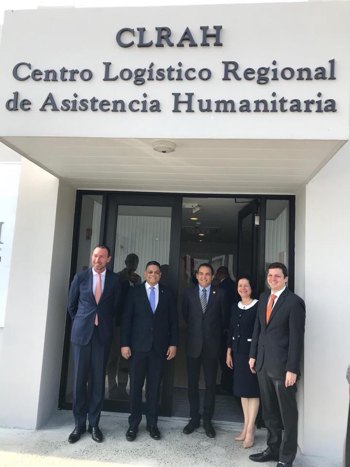 Rhuggenaath visits humanitarian hub in Panama