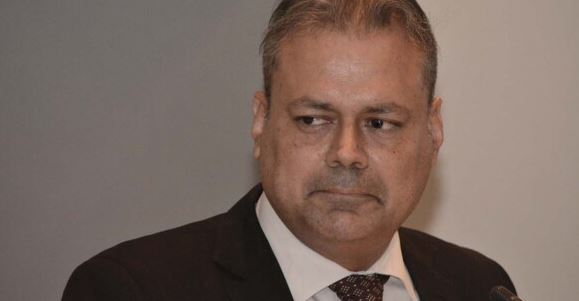 According to former Minister of Justice Norberto V. Ribeiro: “Get our best brains back home.”