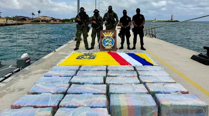 Dutch navy intercepts second drug shipment in one week in Caribbean Sea