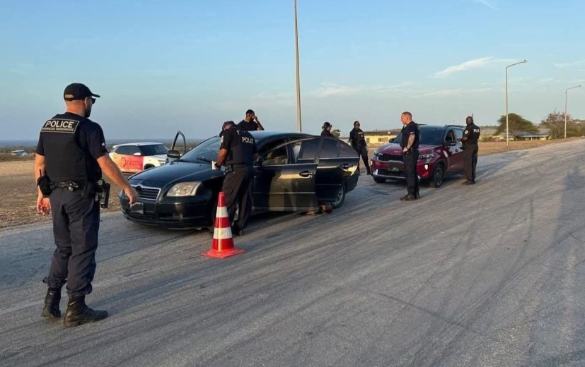 Major Security Operation at Curaçao Airport Targets Illegal Weapons and Drugs