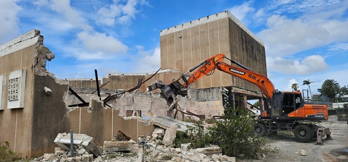 Final Curtain Falls on Sentro Pro Arte as Iconic Building Is Safely Demolished
