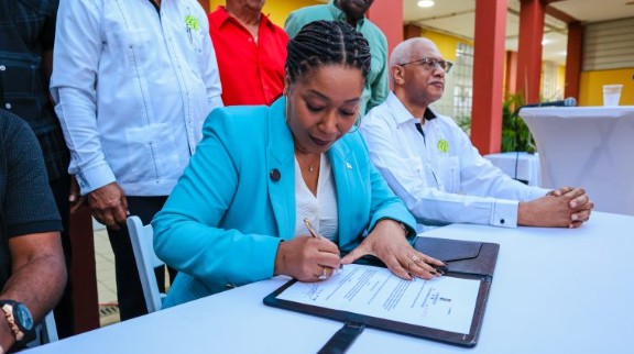 Curaçao Restores National Tripartite Dialogue Between Government, Employers and Unions