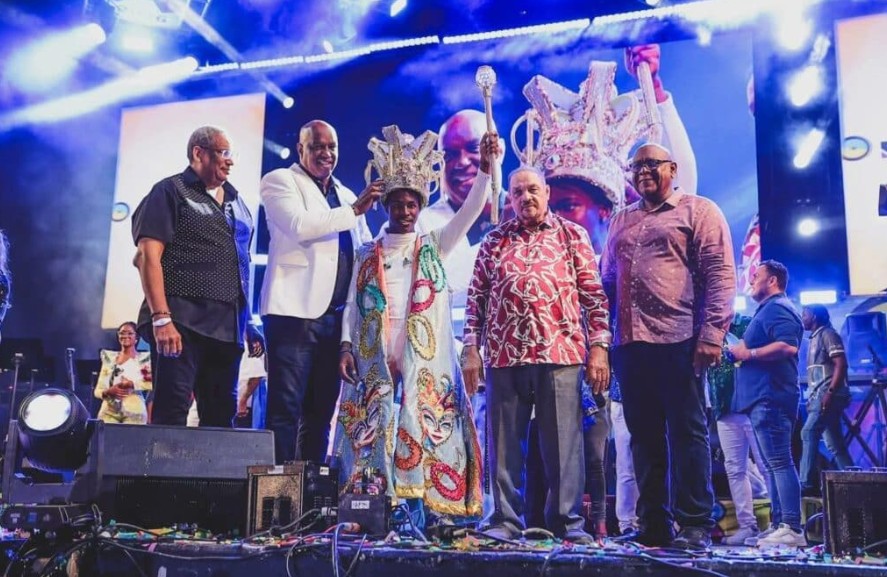 Charelson ‘Sontje’ Mercelina Crowned Tumba King with ‘Awe ta mi so ku bo’