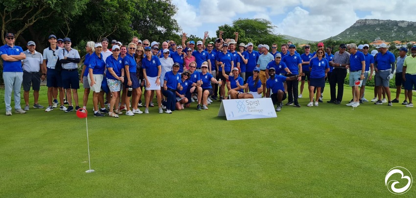 Spigt Dutch Caribbean Open tournament donates check to Churandy Martina foundation