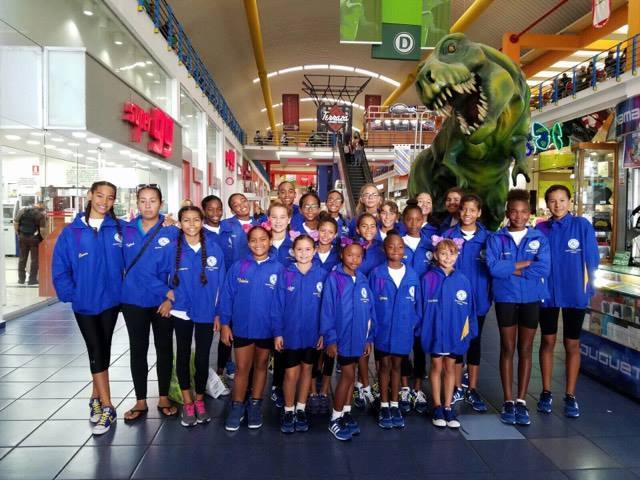 Team Swordfish wins several medals at water ballet tournament Suriname