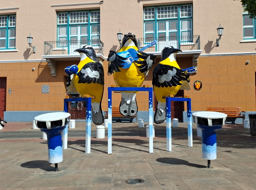 Curaçao’s “3 Lil Birds” Artwork Receives Blue Wave Makeover