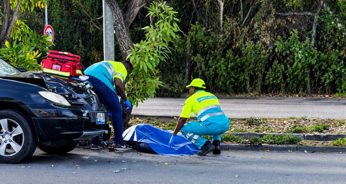 Pedestrian Killed After Being Struck by Car on Schottegatweg-Noord Near Rio Canario Police Station
