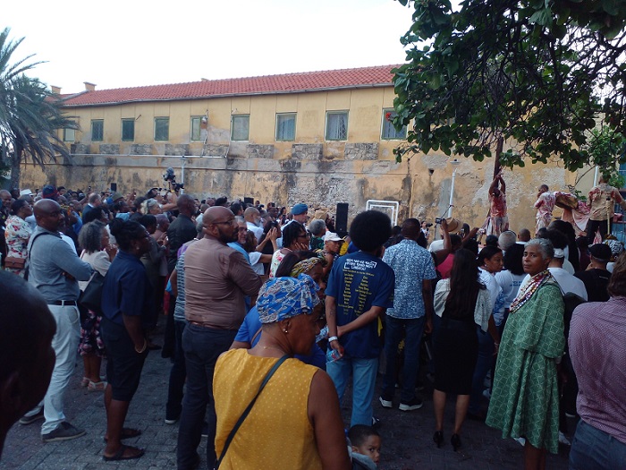 Secretary of State Alexandra Van Huffelen: 