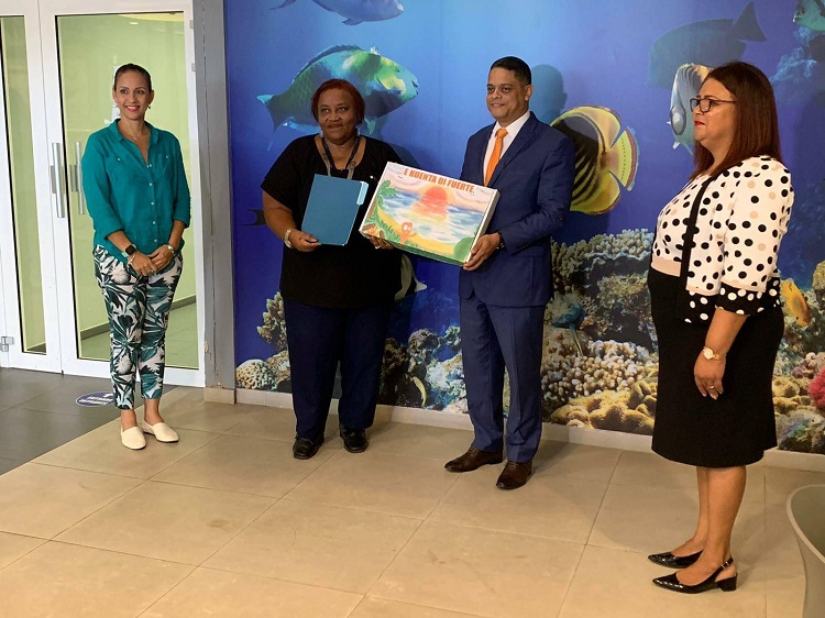Curaçao takes innovative approach against bullying and cyber-bullying in school