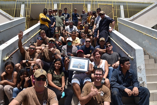 USS TORNADO Crew Participates in Community Project with Fundashon Venex