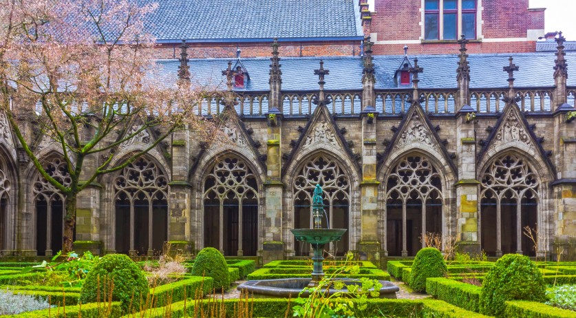 Three Dutch universities in top 100 world ranking; Leiden drops to top 150