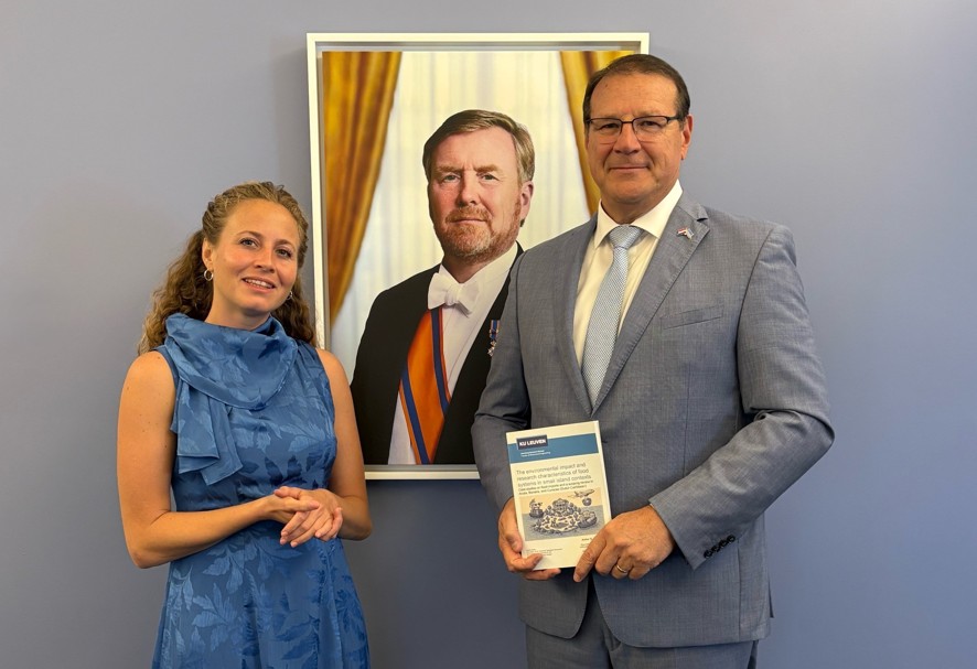 Curaçao researcher earns PhD with study on food imports and carbon emissions in the islands