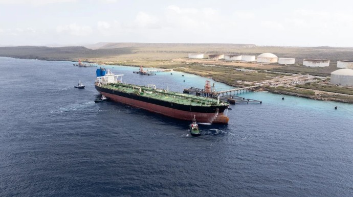 Nearly 2 Million Barrels of Crude Oil Leave Curaçao Aboard Giant Supertanker