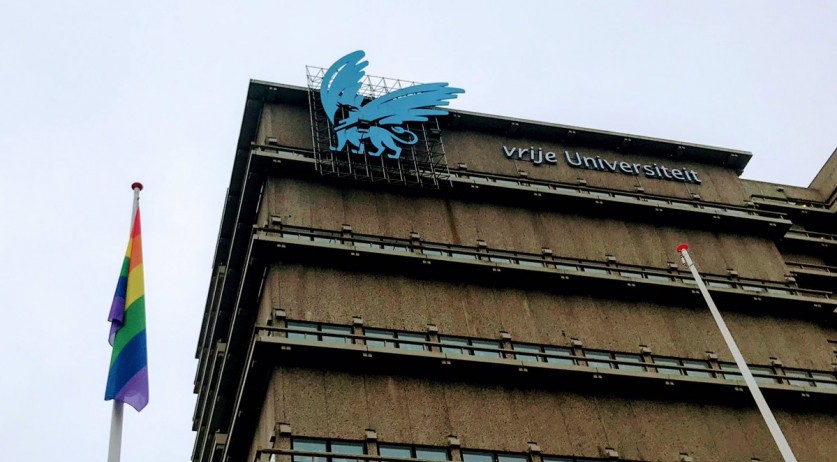 VU Amsterdam also tells international students to stay away if they don't have housing