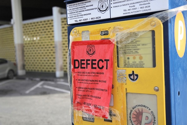 New solar-powered parking meters for Punda and Otrobanda