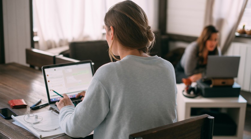 Women on Curaçao more educated and dominate workforce but still earn less, CBS says